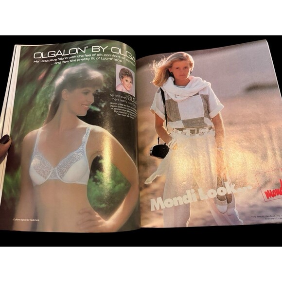 1984 MARCH TOWN & COUNTRY MAGAZINE - FRAUKE QUAST CARNIVAL IN VENICE - Picture 13 of 13